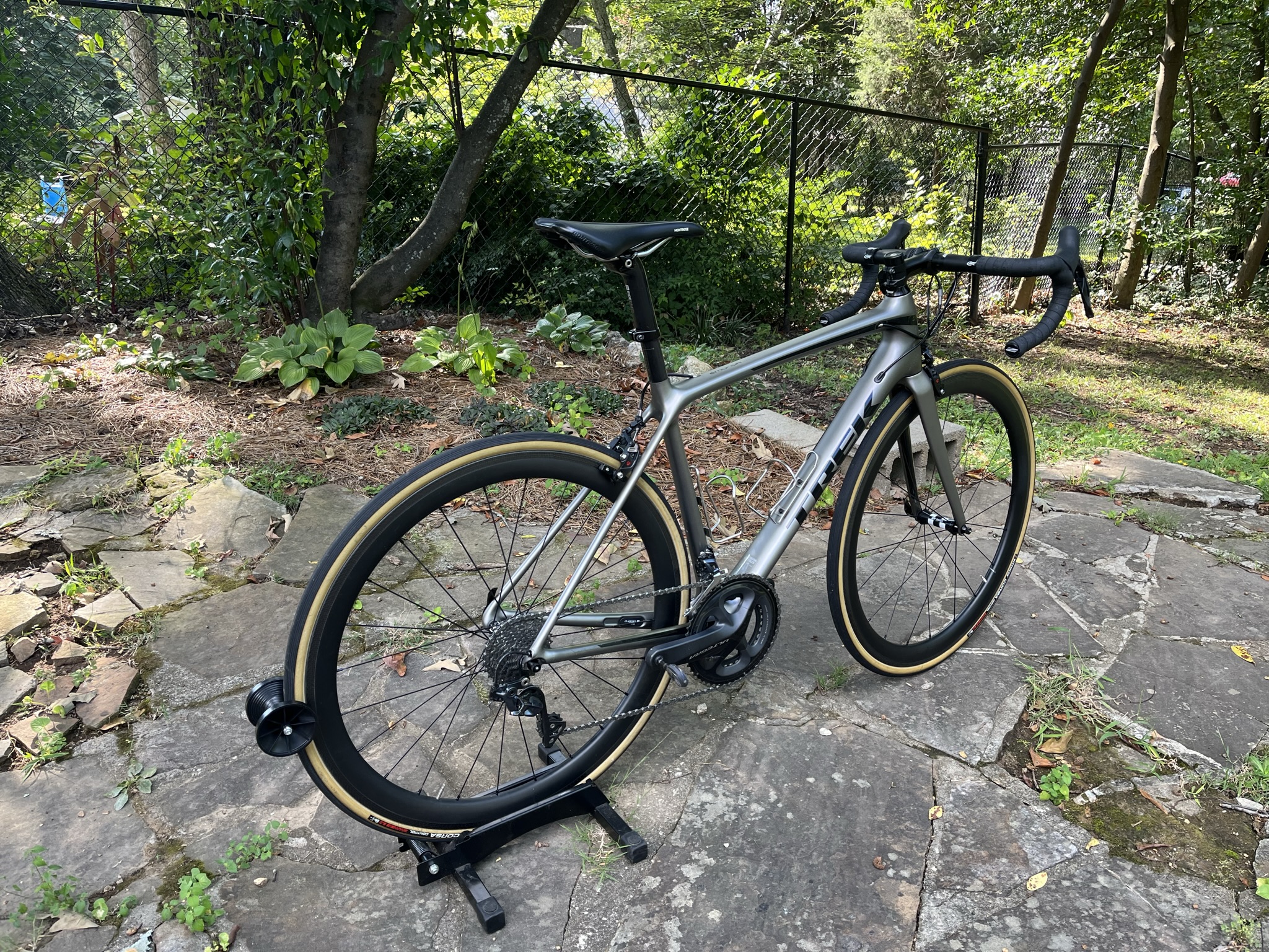 2018 Trek Emonda SL6 | Light Bicycle R45 DTSwiss 350 | Size 54