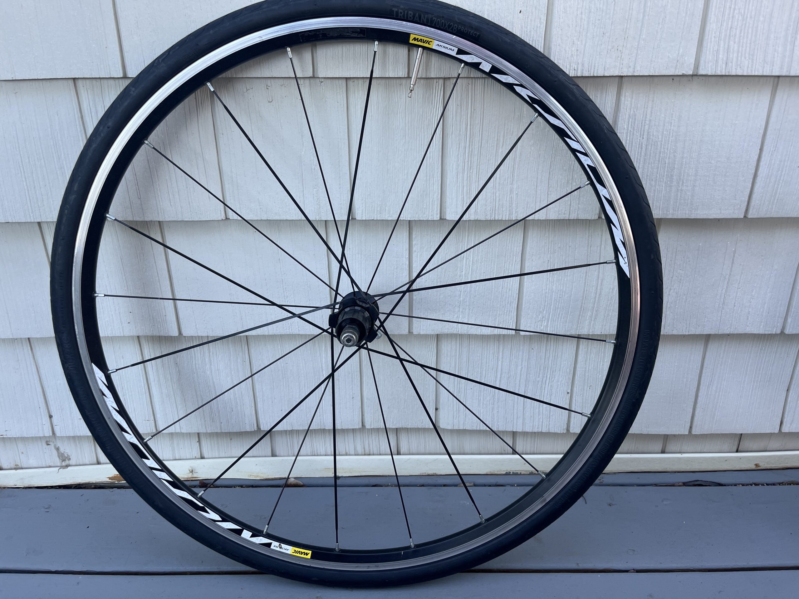 Mavic Askium Rim Brake Wheelset: used