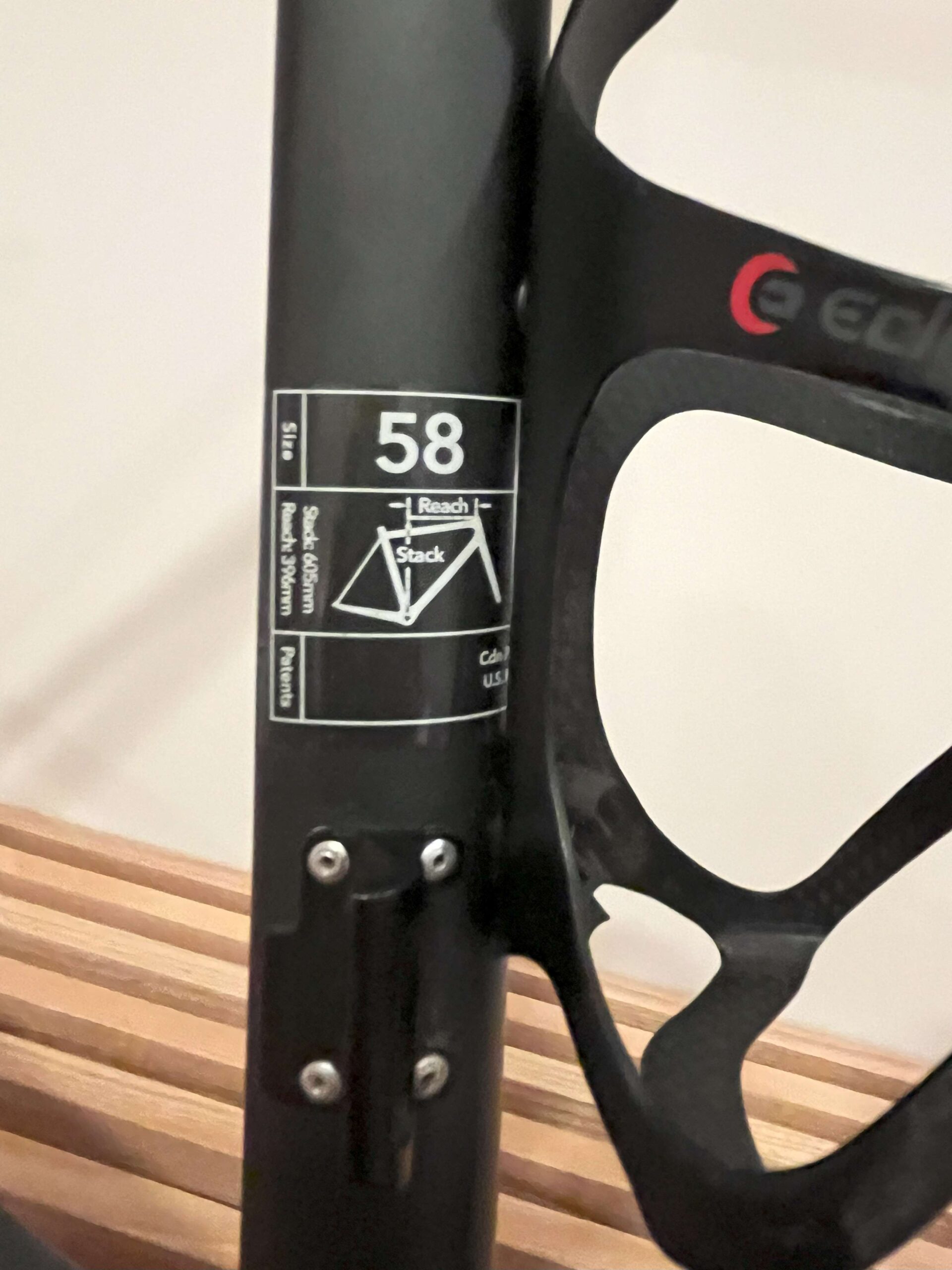 Cervelo R5 road frameset – near mint!