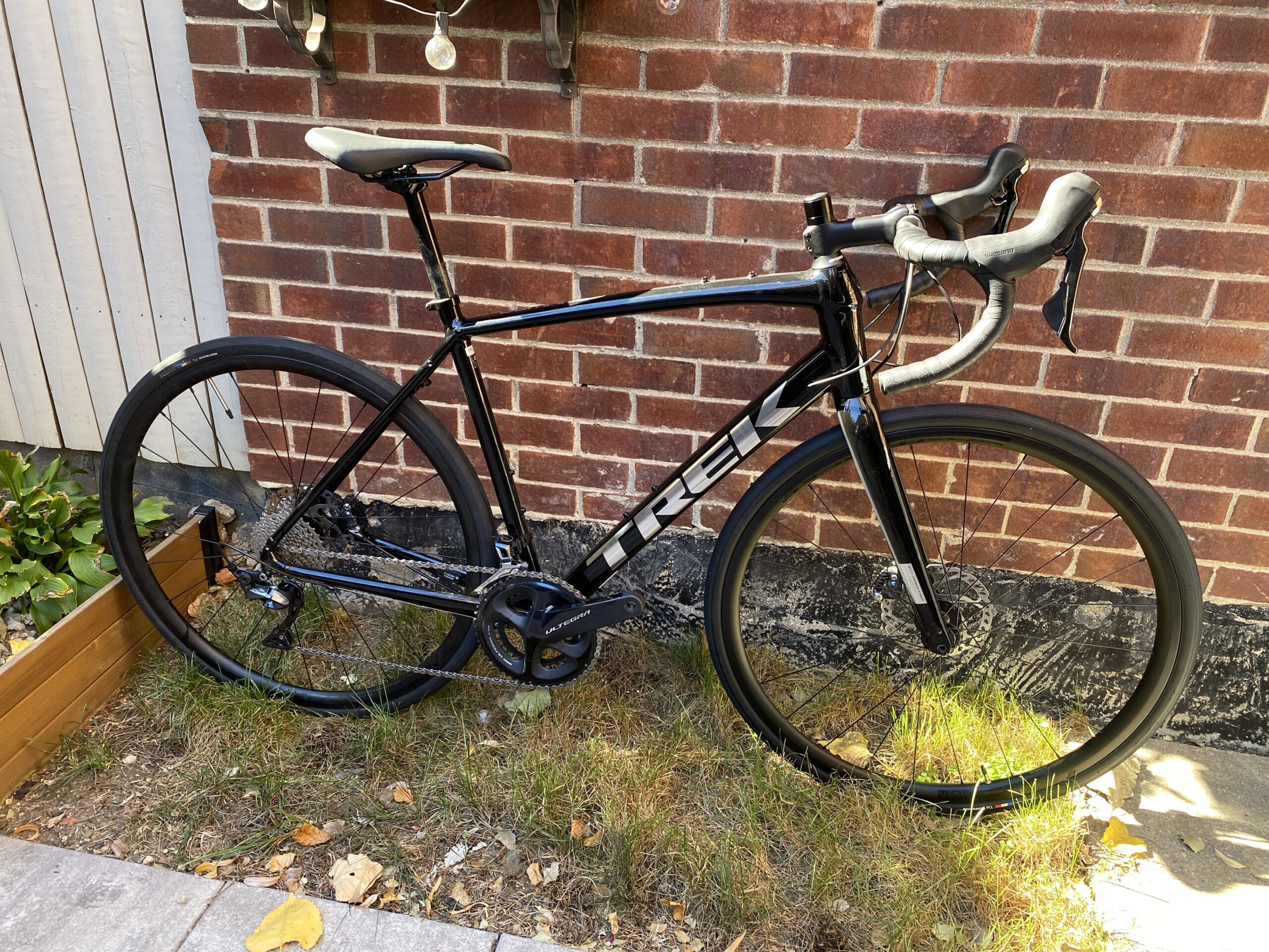 2022 Trek Domane AL4, 54 cm - Upgraded Ultegra Drivetrain