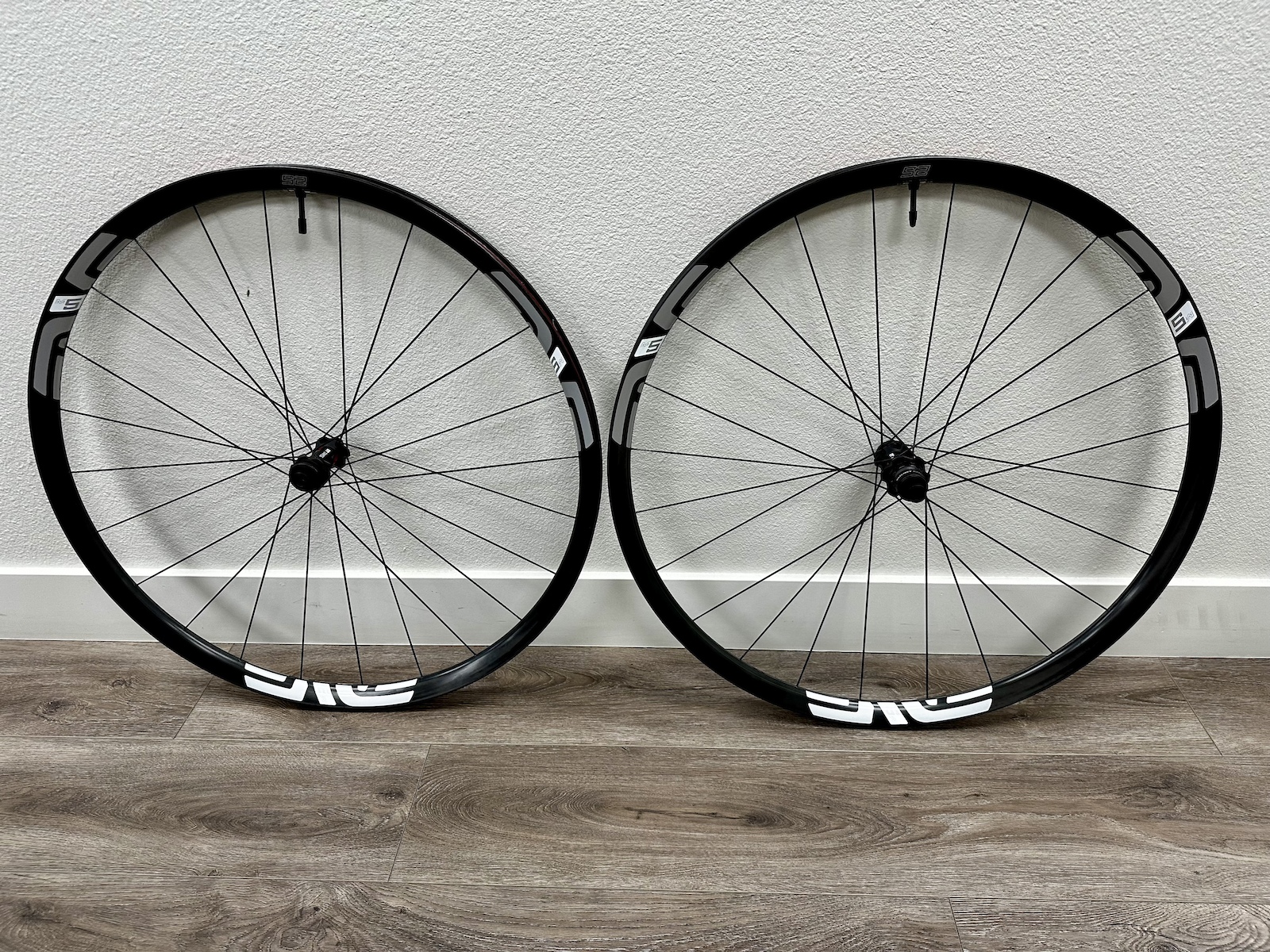 Enve m525 gravel, Dt Swiss 240 exp, 1320g