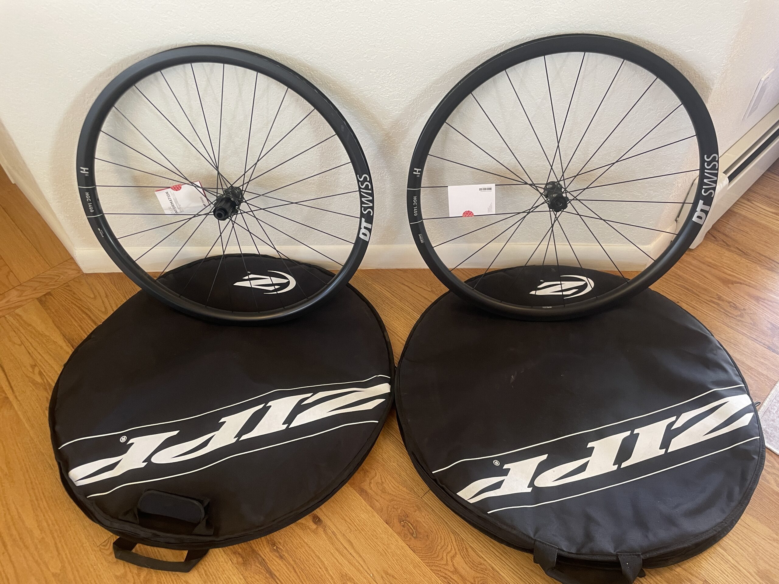 NEW DT SWISS 240 spline carbon 700c gravel/road wheelset 1486 grams