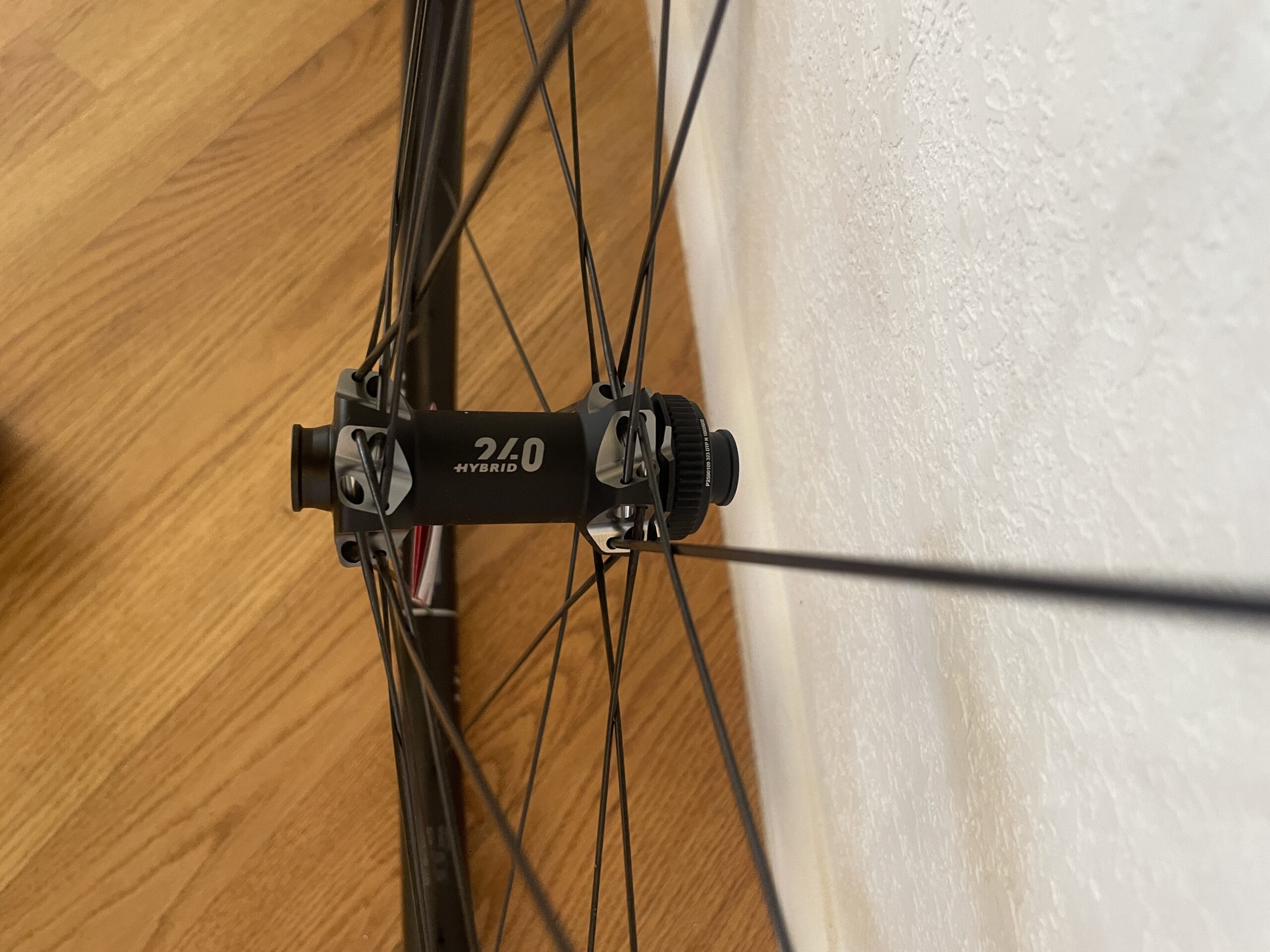 NEW DT SWISS 240 spline carbon 700c gravel/road wheelset 1486 grams