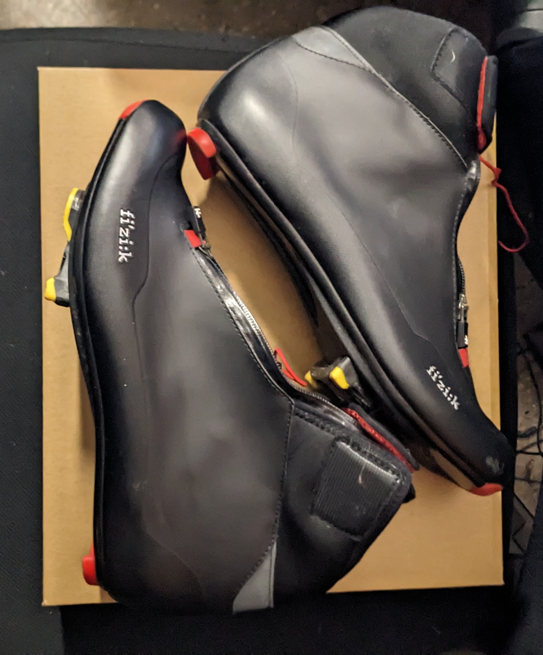 Slightly Used Fizik R5 Artica Winter Road Shoe