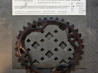 absoluteBLACK Oval 104 BCD Chainring