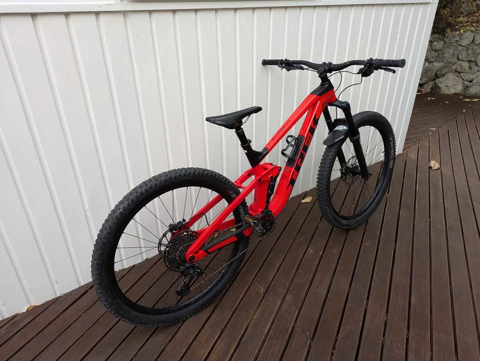 Trek Slash 7