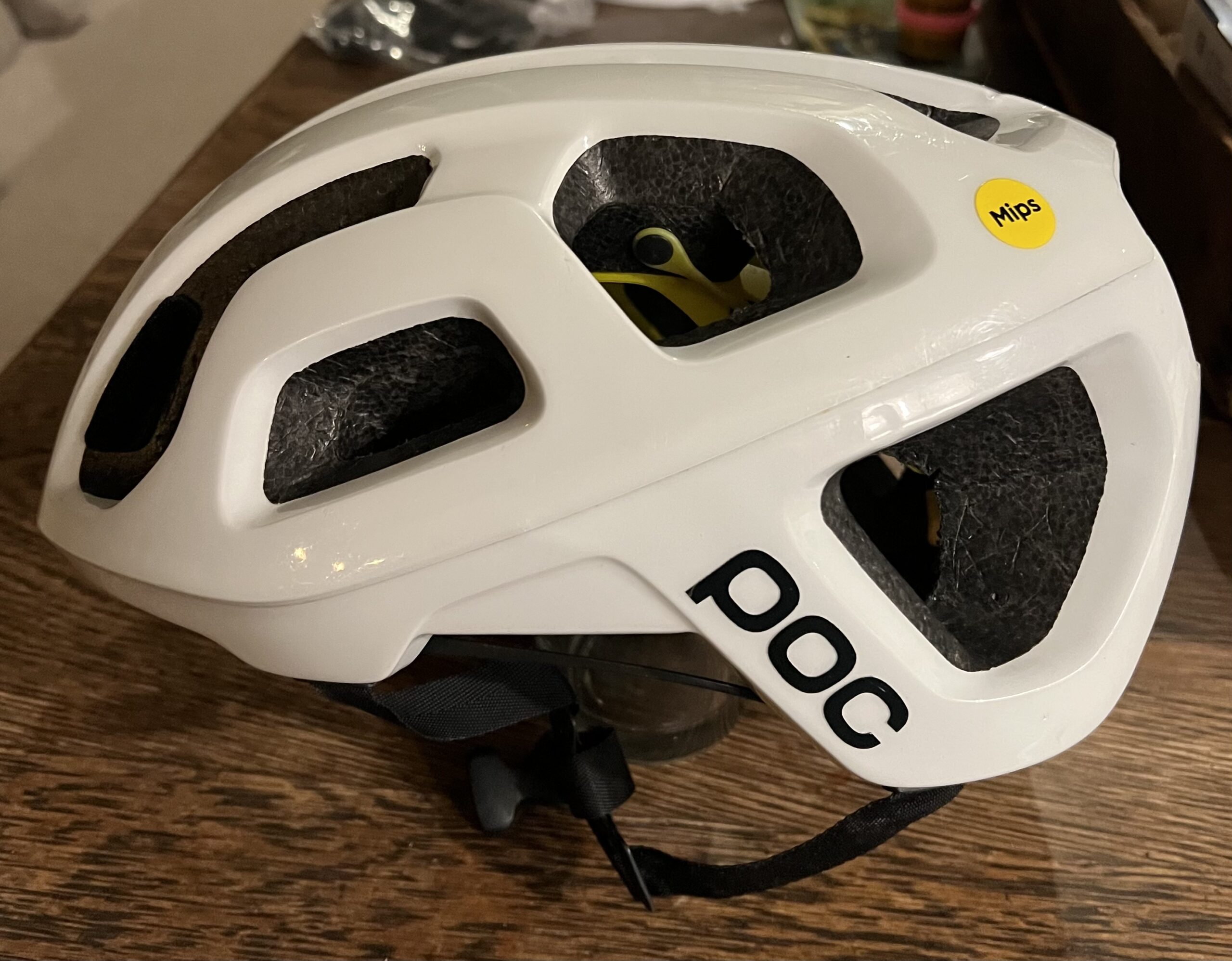 POC Octal Mips (large)