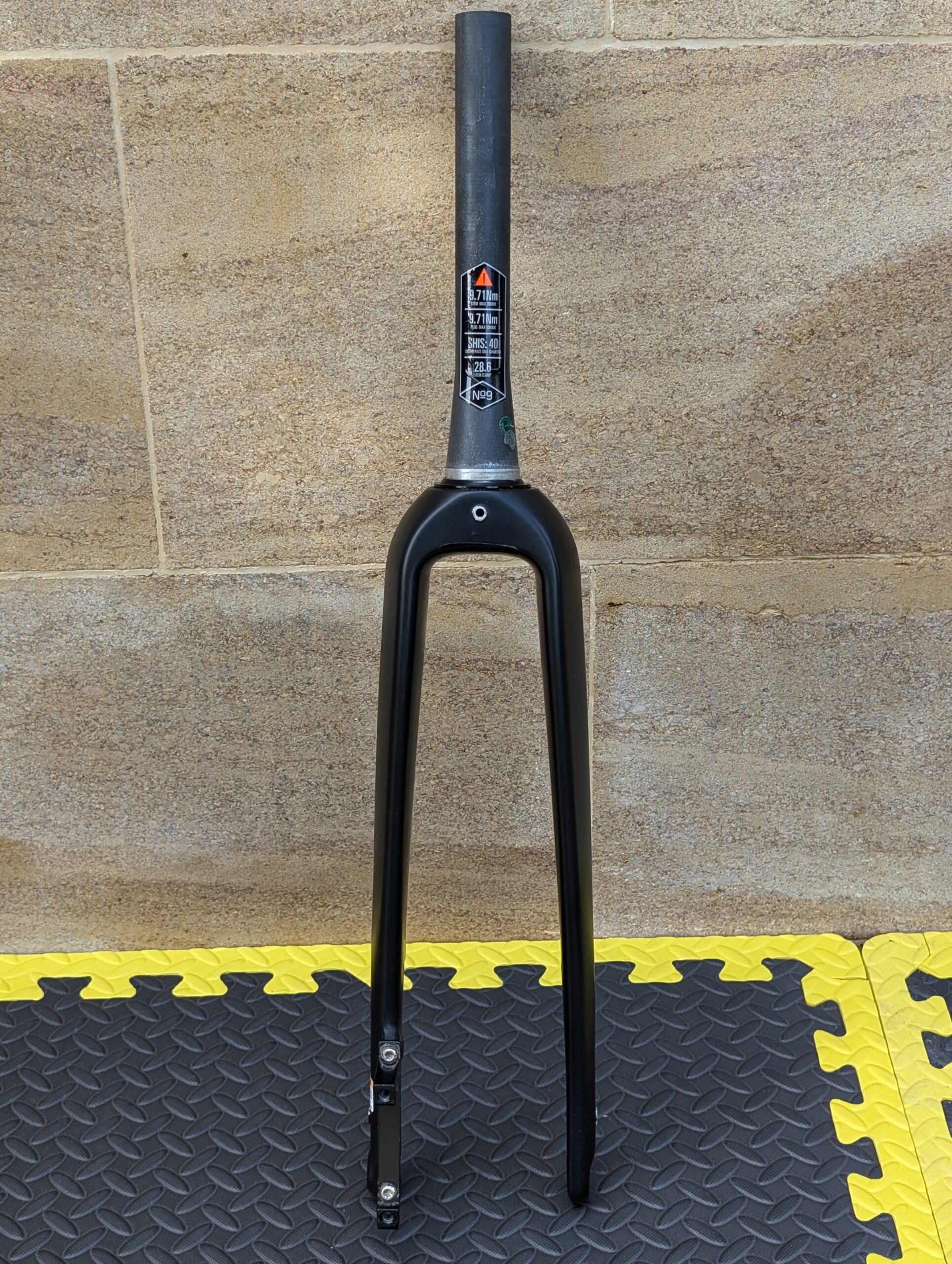 Whisky CX1 CX/Gravel form 15mm Thru axle 235mm steerer