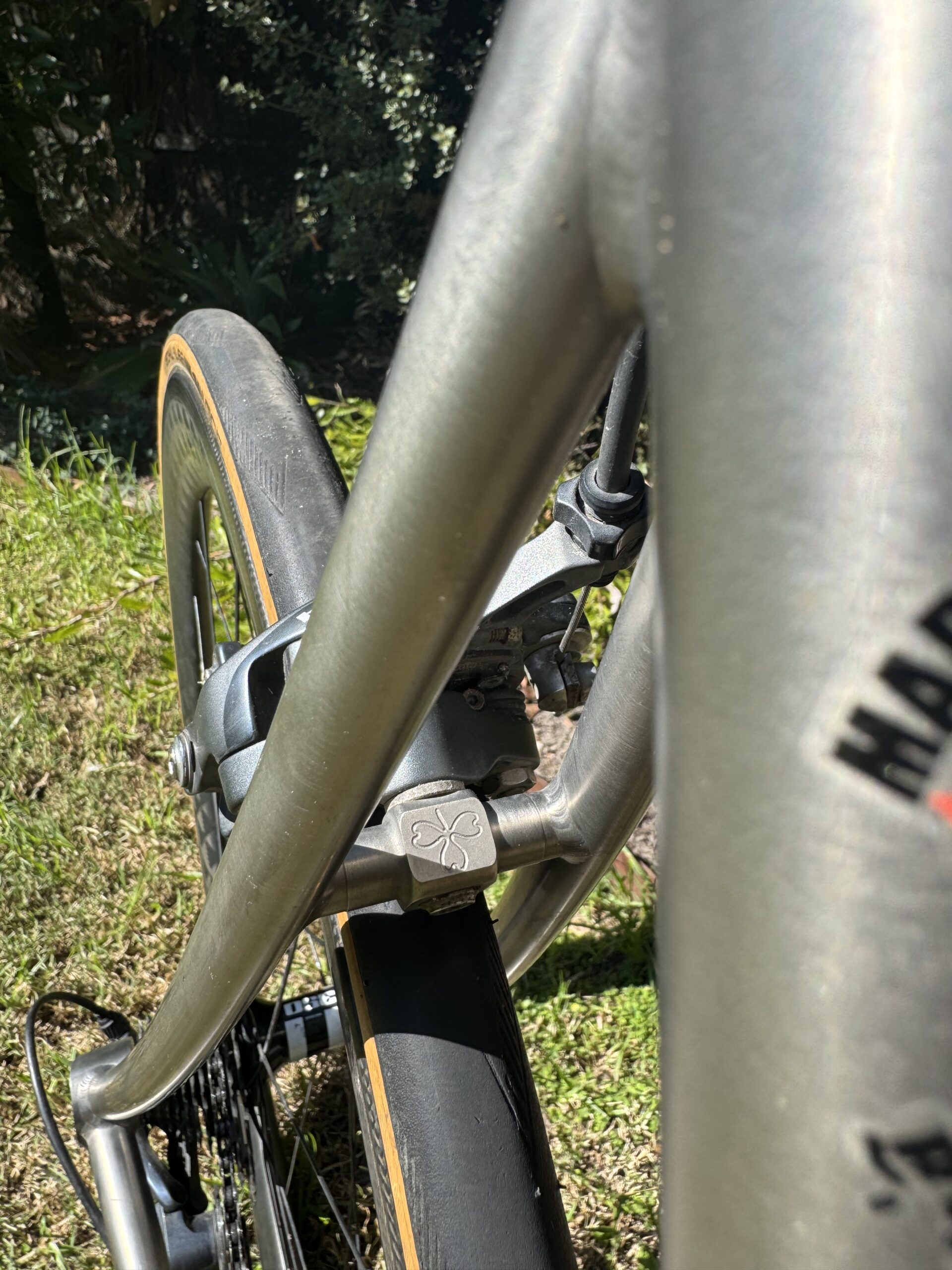 Lynskey R230 road bike, titanium frame, carbon wheels, bars, seatpost