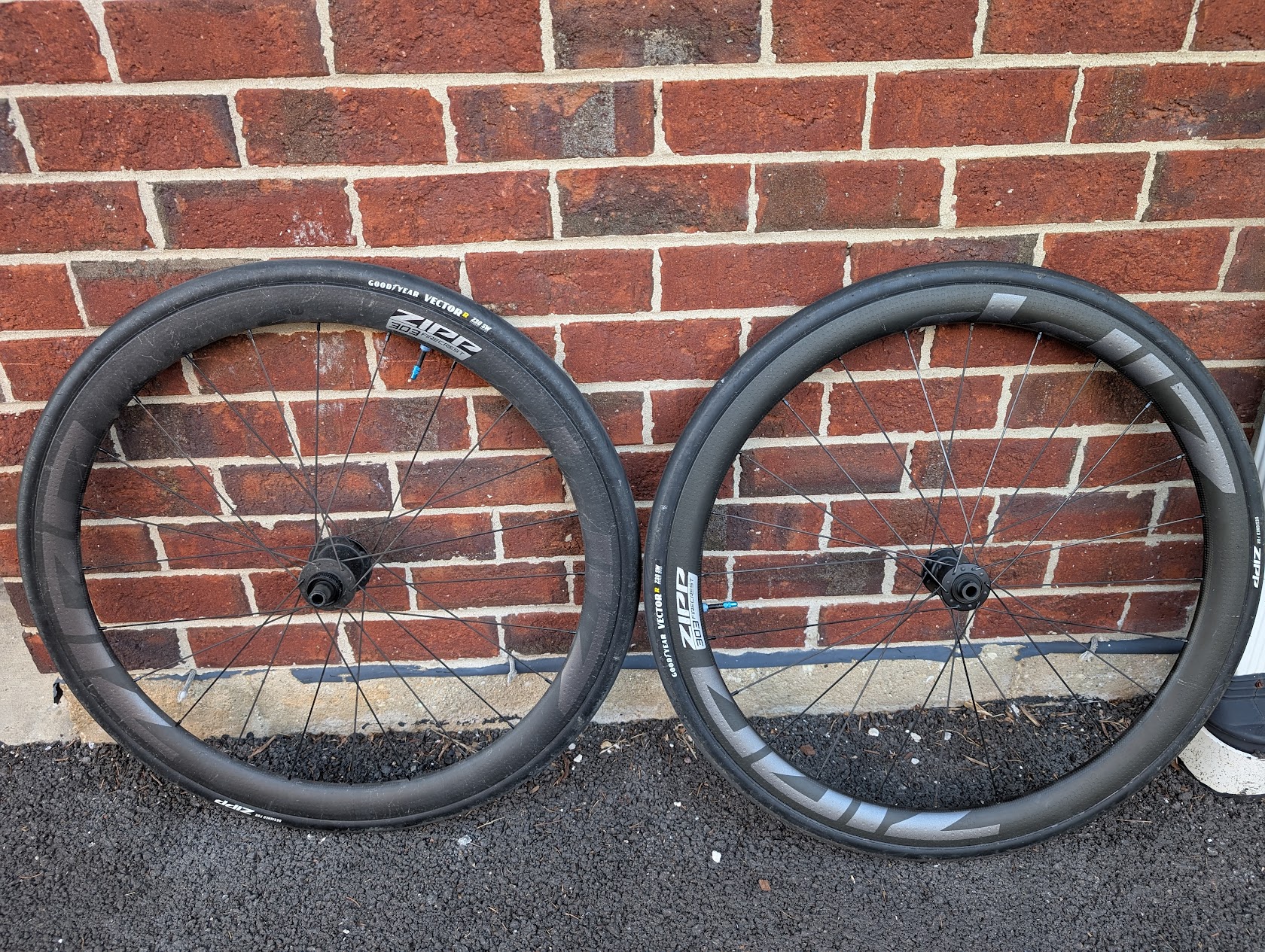 Zipp 303 Firecrest Disc Wheelset