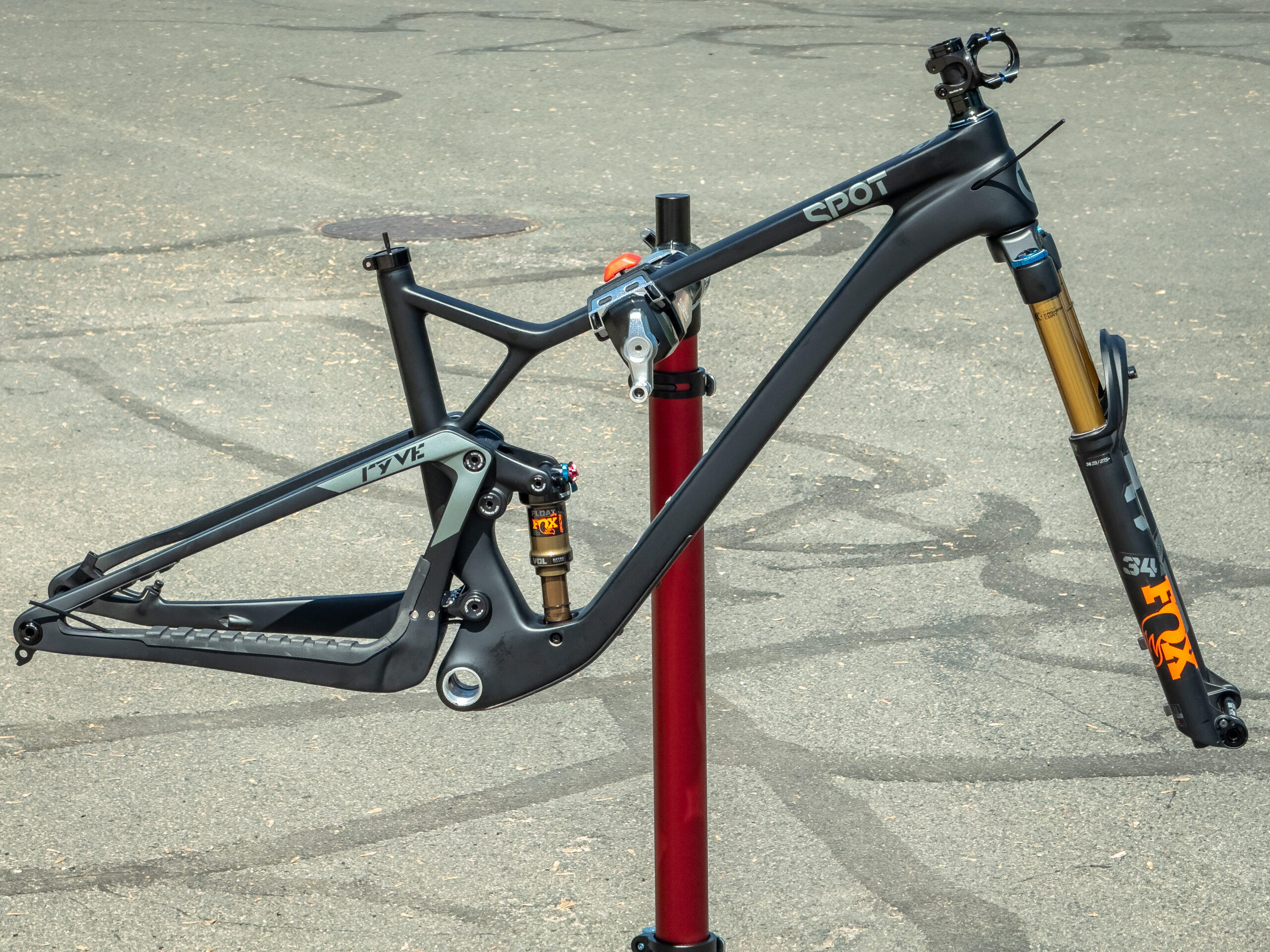 2024 Spot Ryve 115 Frameset + Fork