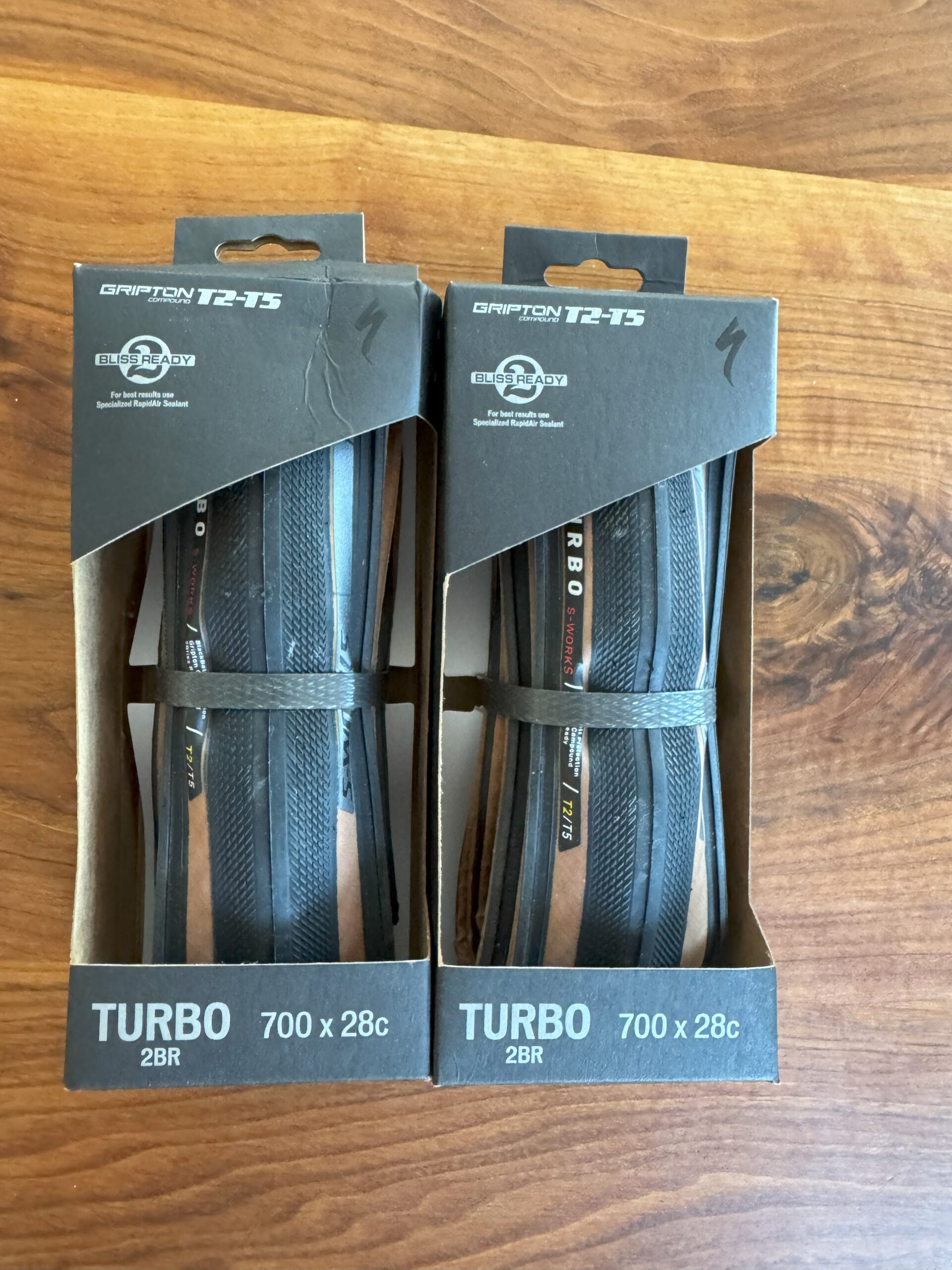 Pair of Specialized Turbo 2BR T2-T5 28c tires for sale