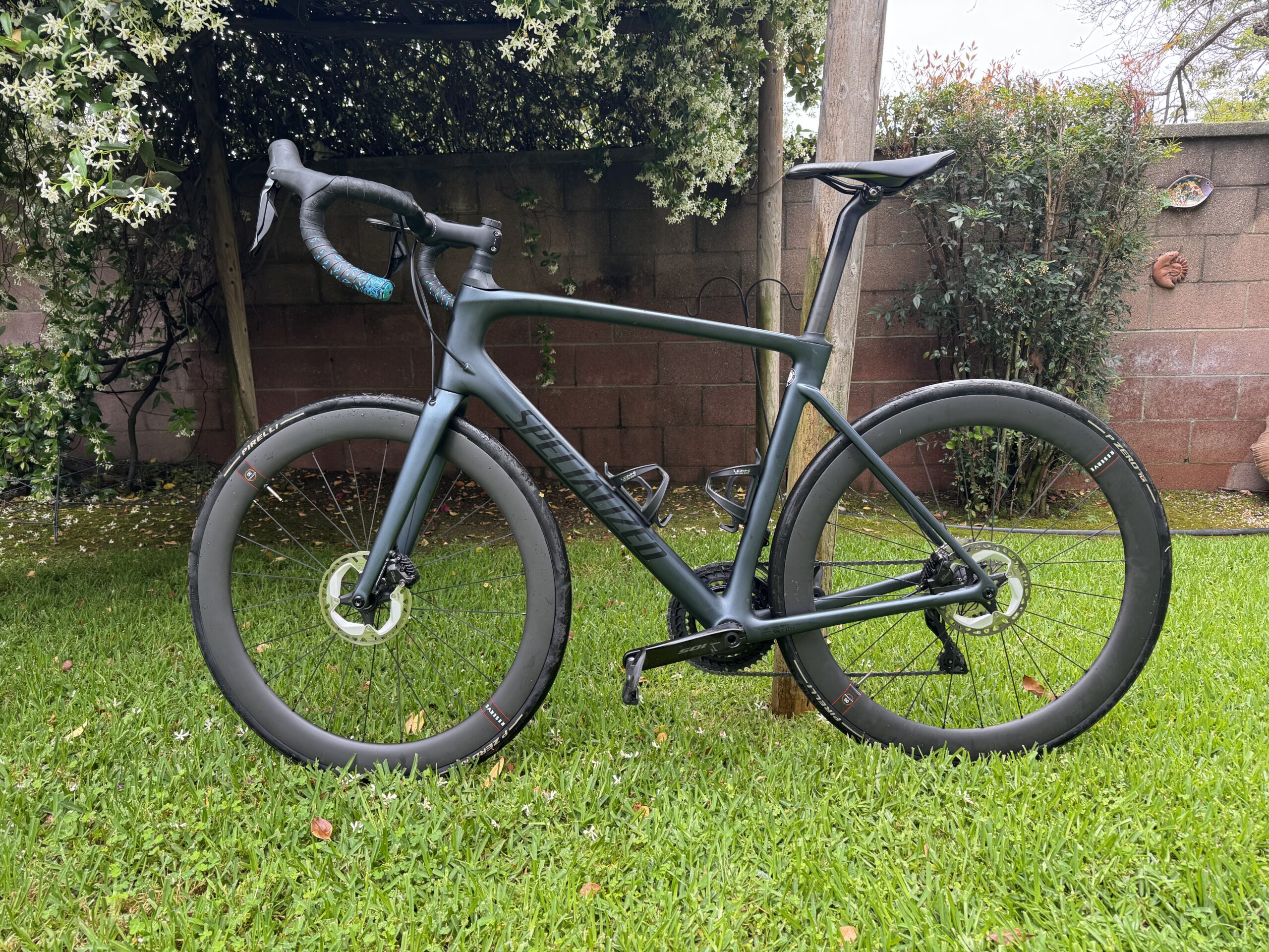 2021 specialized roubaix - 105 di2 - reserve 50|50 carbon wheels