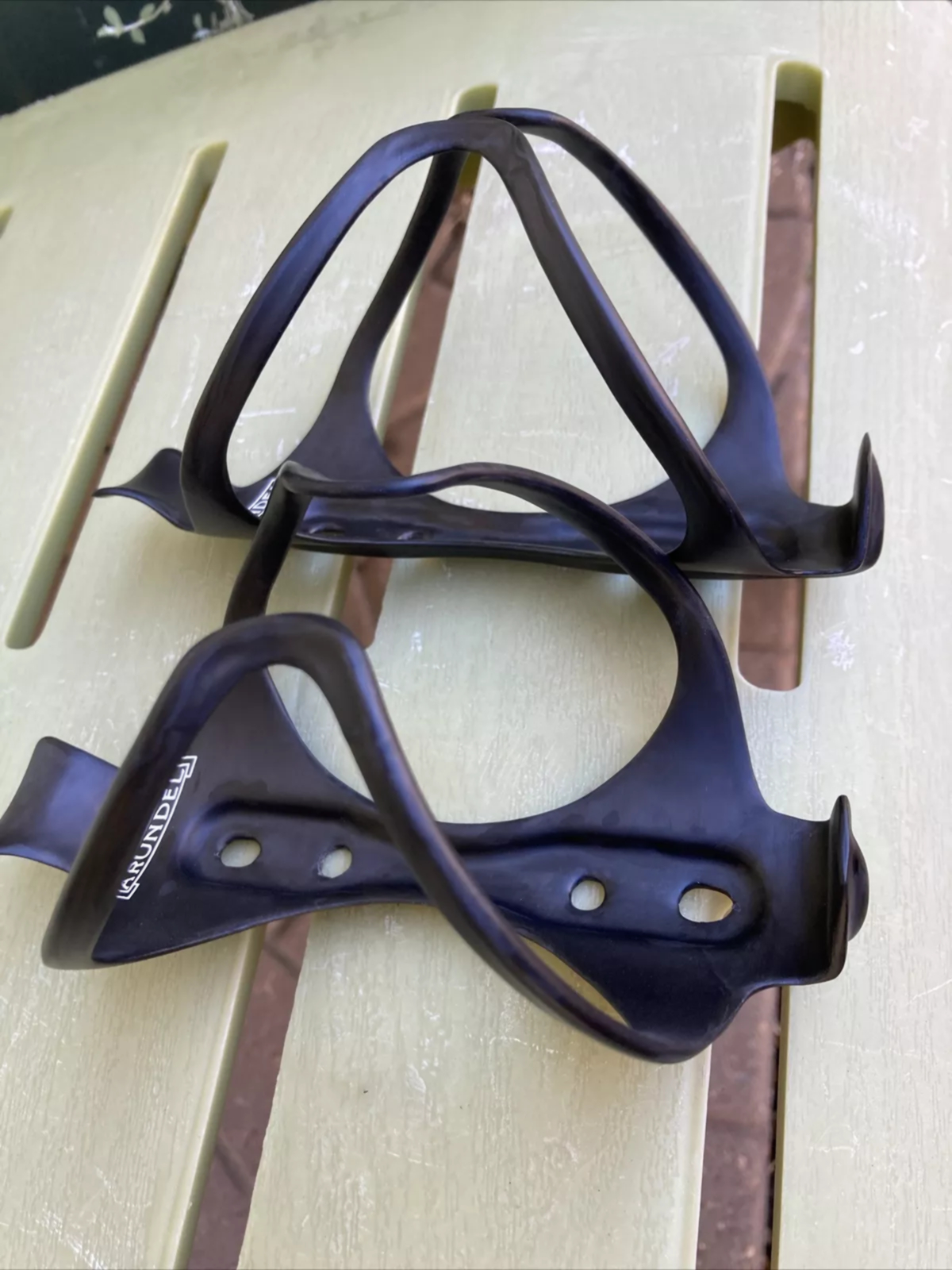 pair arundel carbon bike water bottle cages