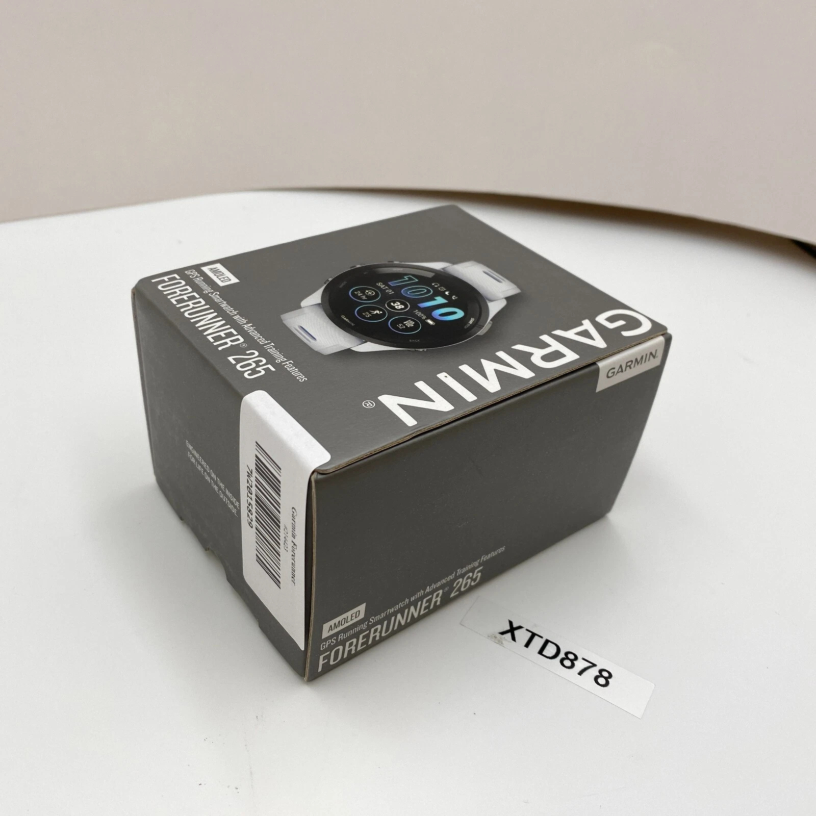 Garmin Forerunner 265 - GPS AMOLED Running Smartwatch -WHITE