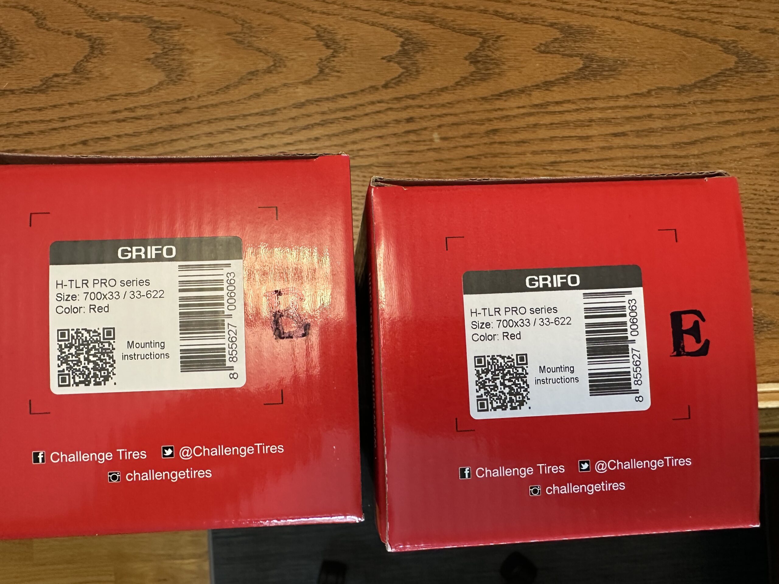 2x New Challenge Grifo TE Pro Series Handmade Clinchers - Tubeless CX Tyres