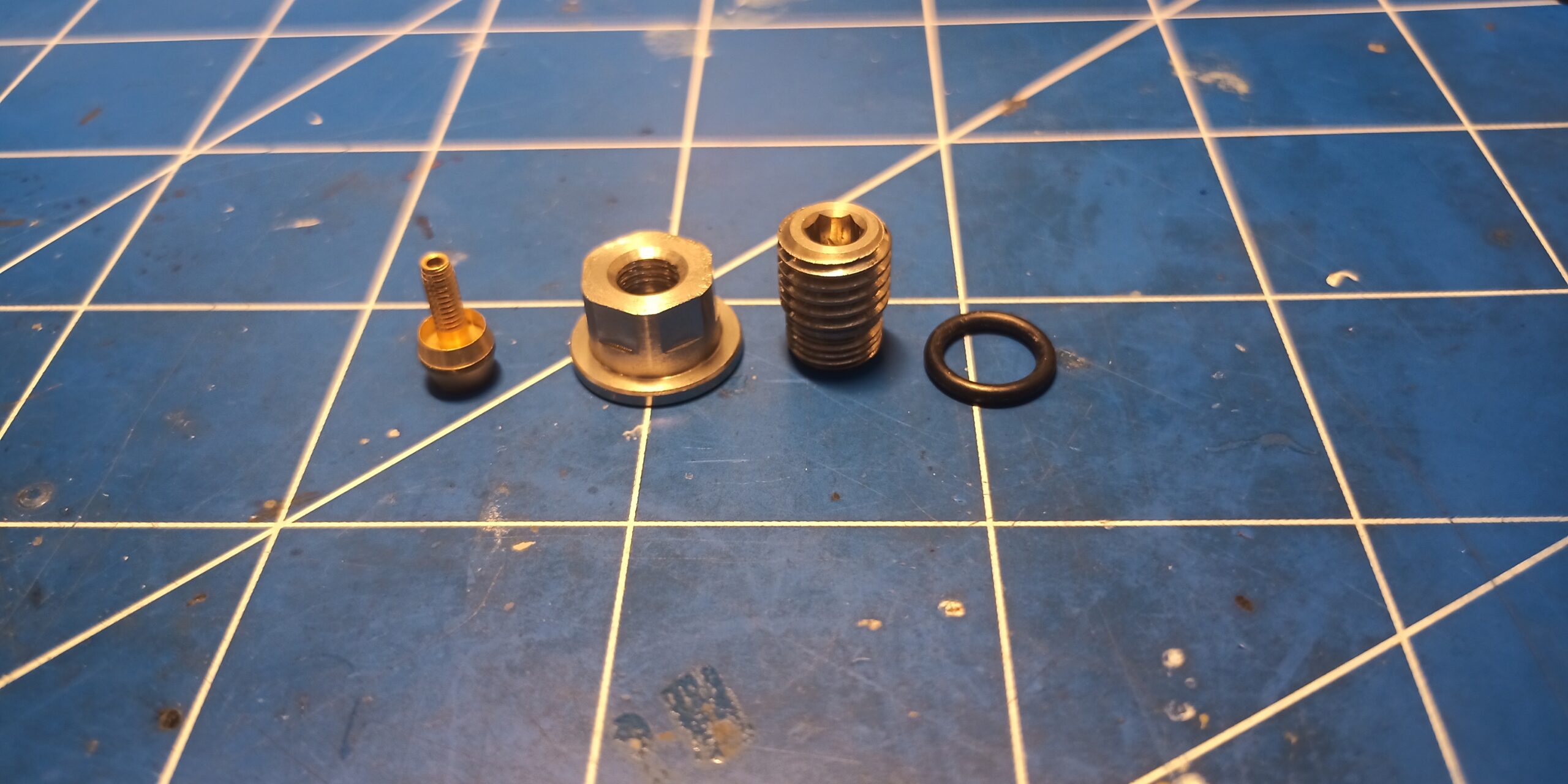 Zeno Q-Connector M9 Road/Gravel for internal routing