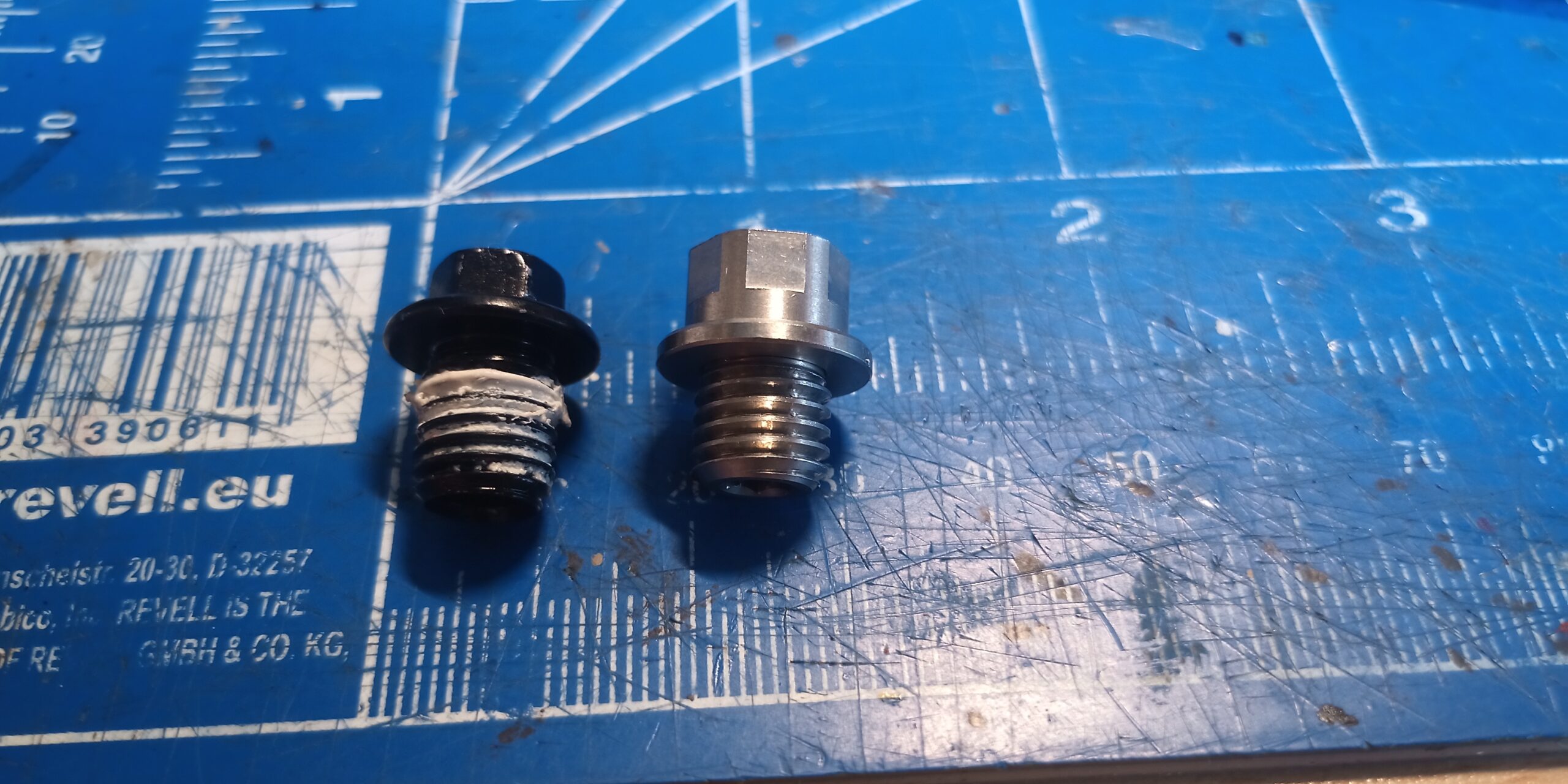 Zeno Q-Connector M9 Road/Gravel for internal routing