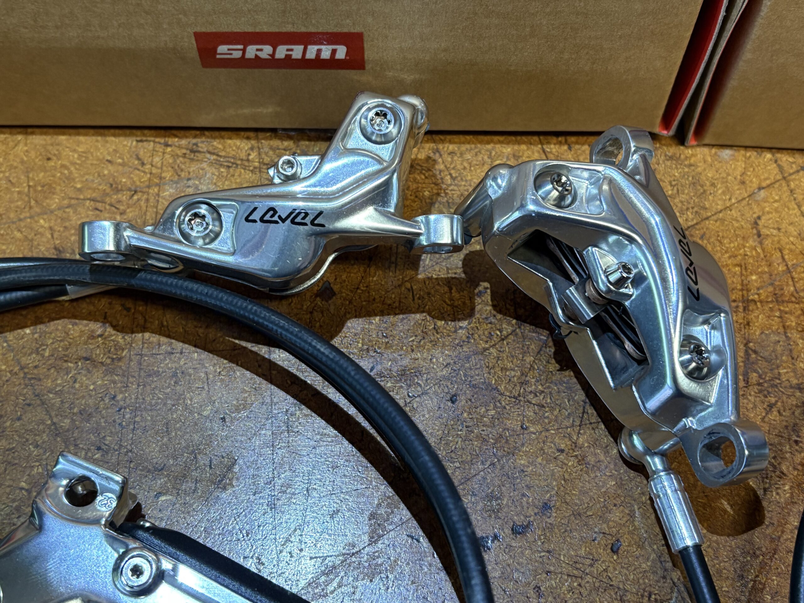 SRAM Level Ultimate Stealth 4P, Lightly Used