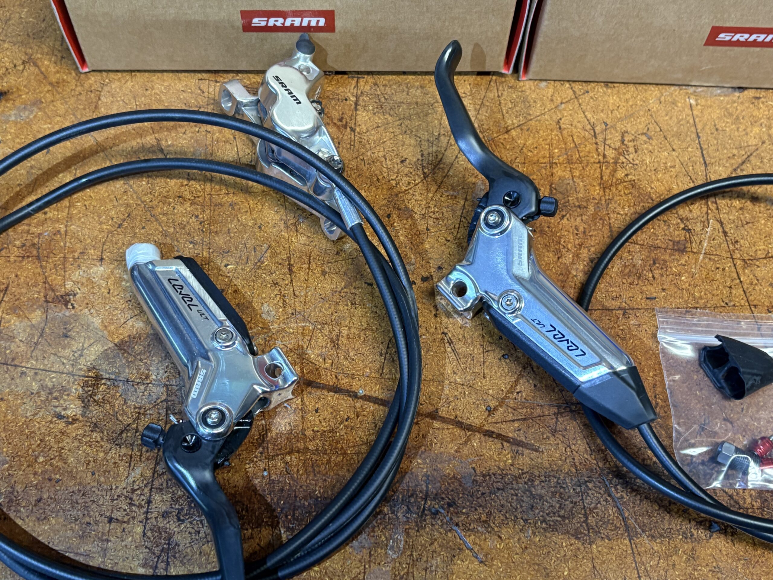 SRAM Level Ultimate Stealth 4P, Lightly Used