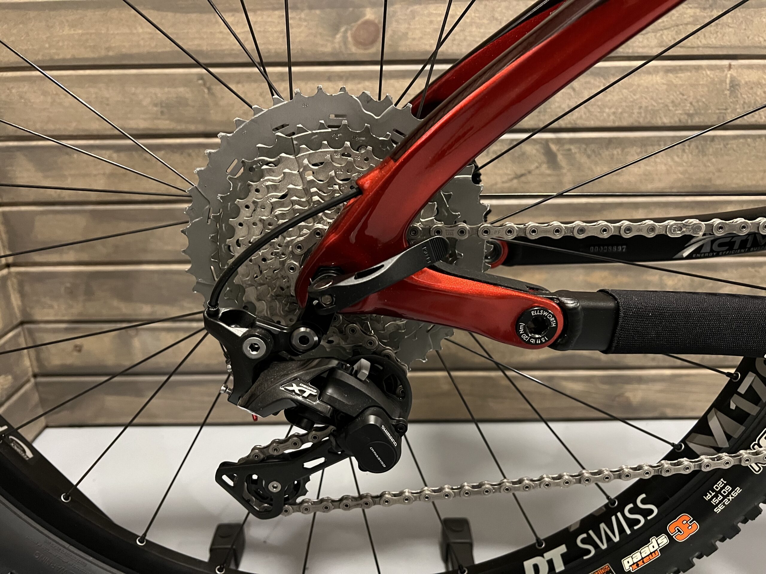 Ellsworth Epiphany: 2019, Medium, Carbon fiber, XT 1x 11