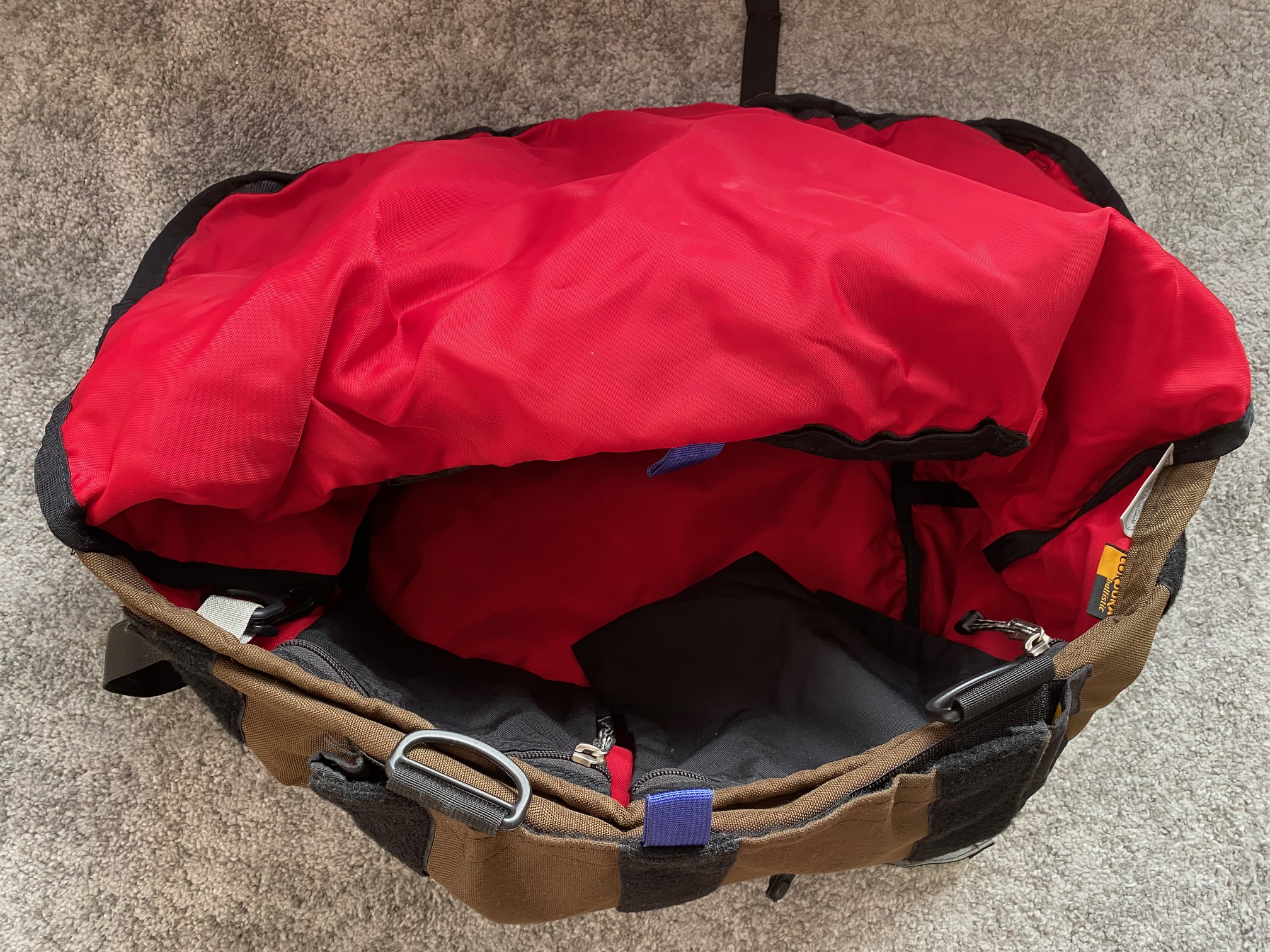 Pac Designs Messenger Bag
