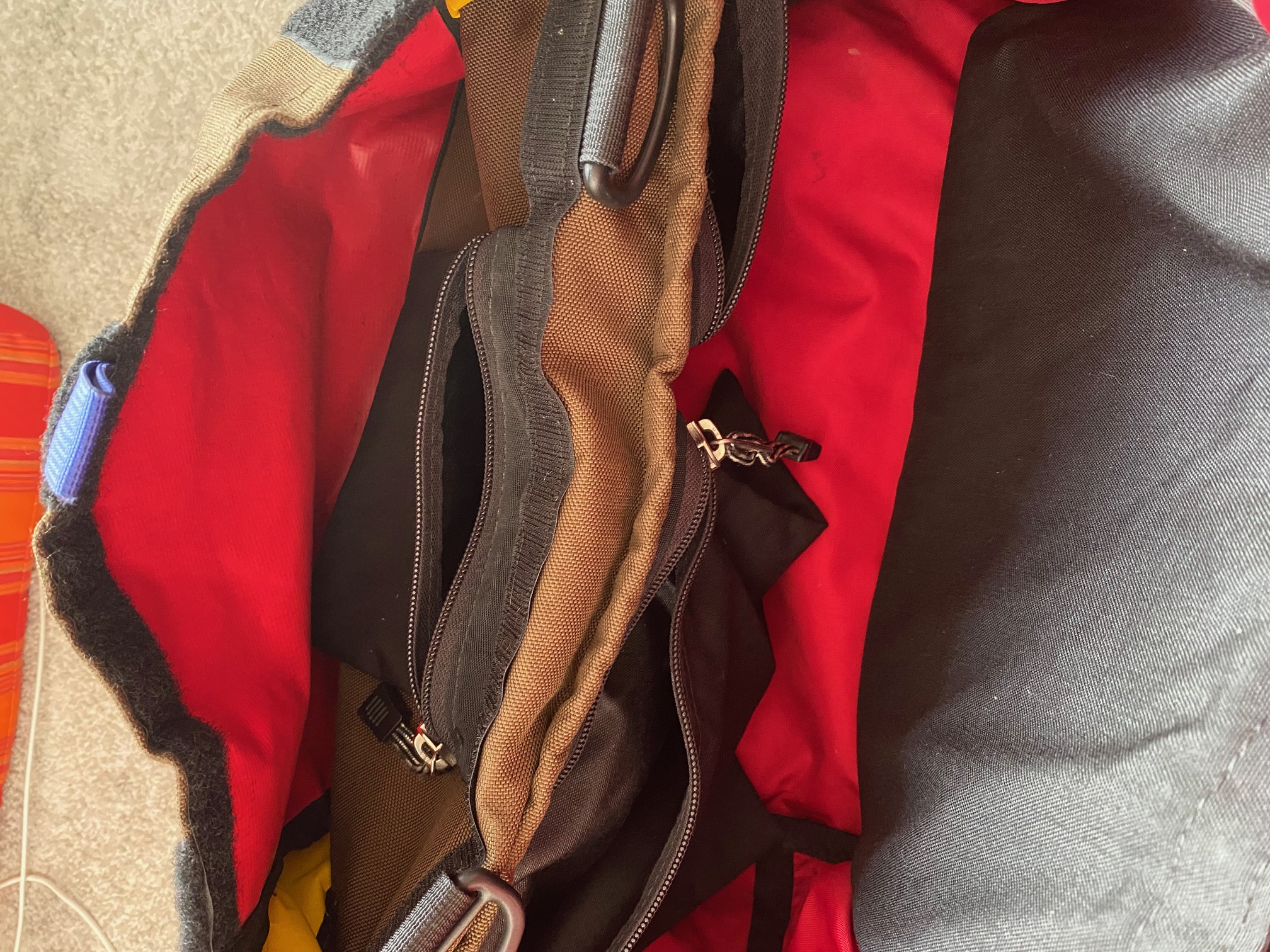 Pac Designs Messenger Bag