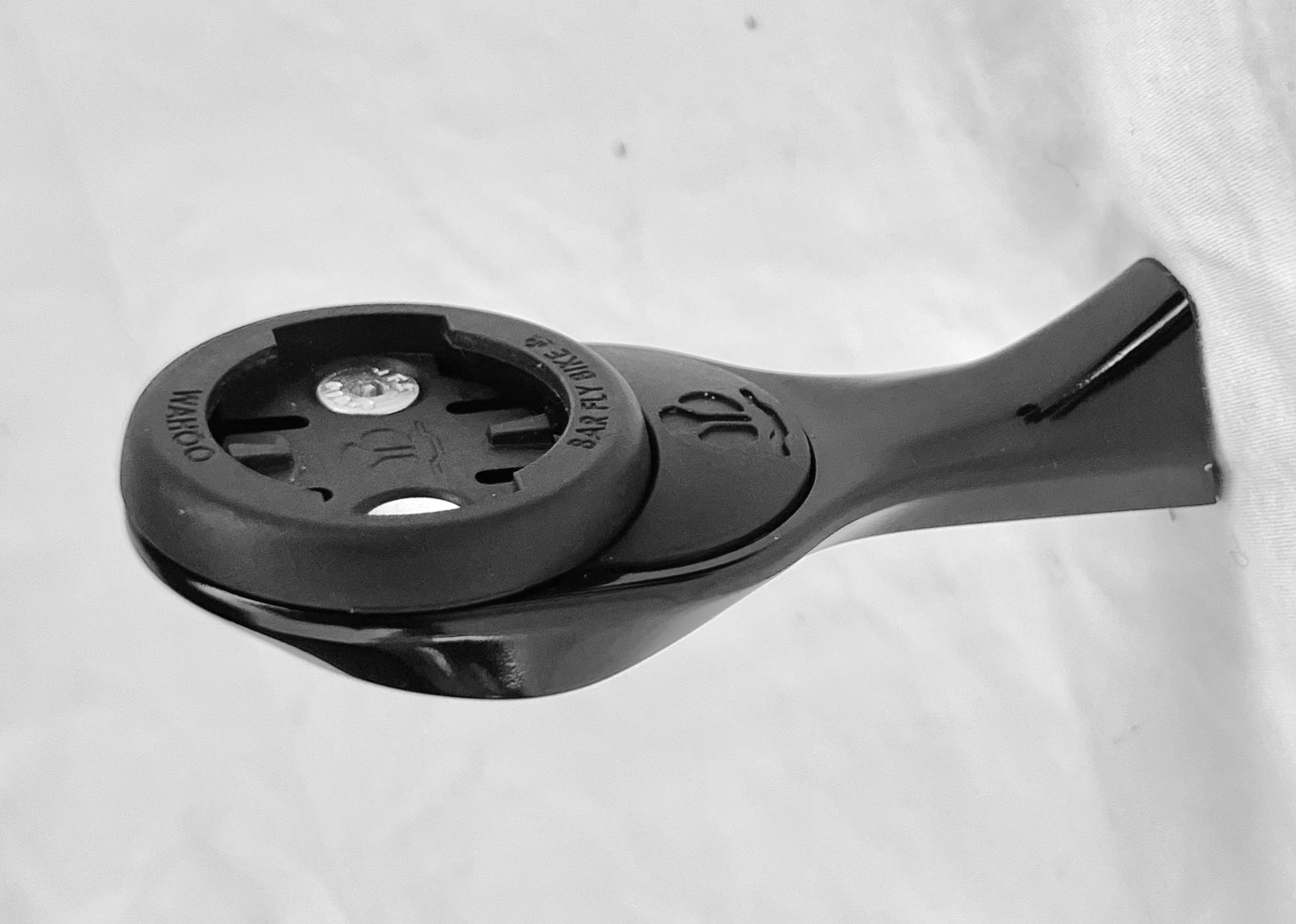 Specialized proprietary stem accessory mount