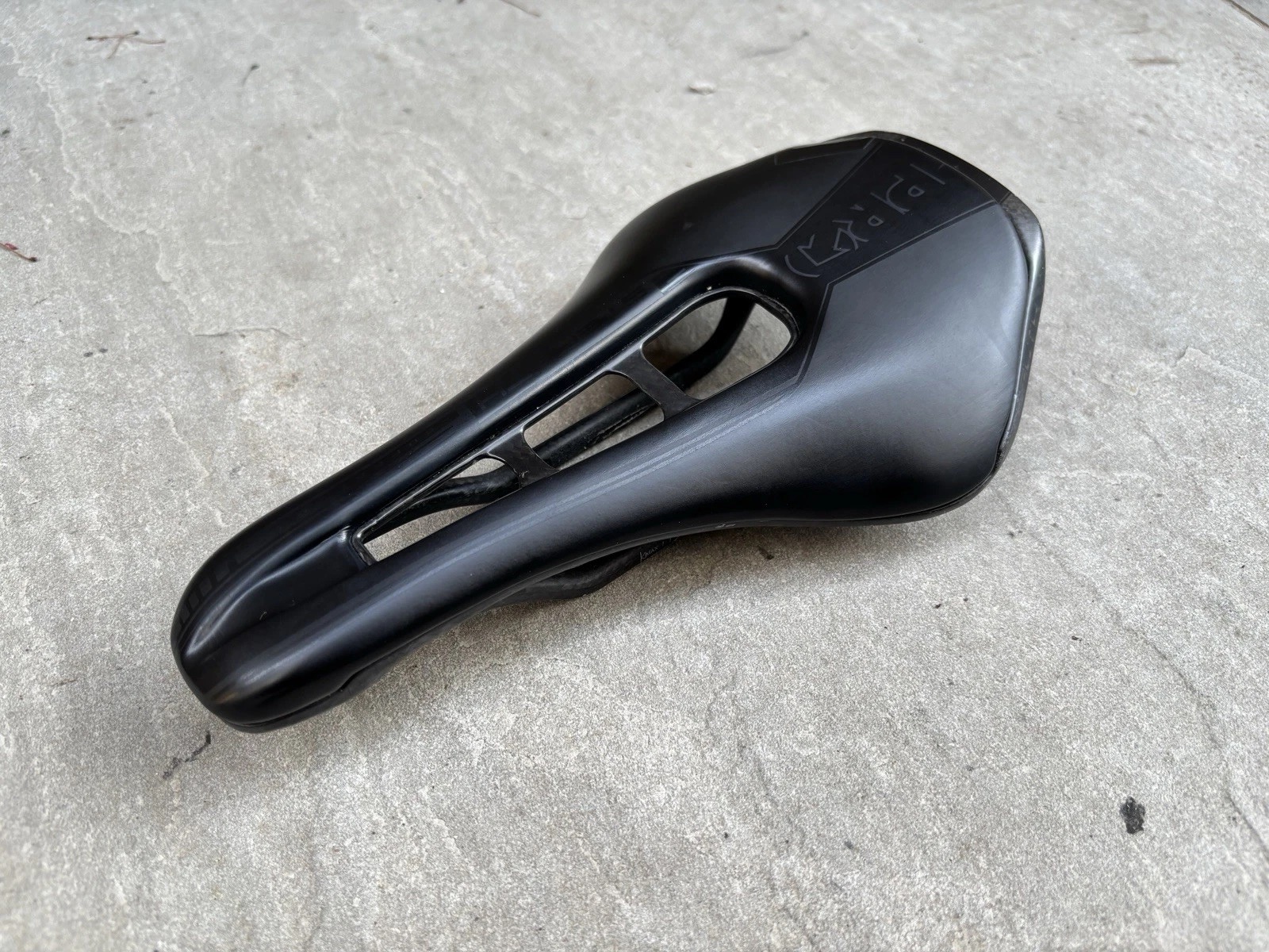 Shimano Pro Stealth superlight 142mm carbon road biike saddle