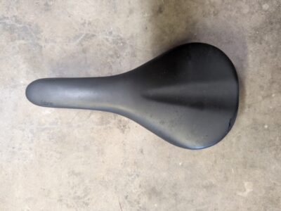 Fabric Scoop Flat Pro saddle, 142mm, carbon rails