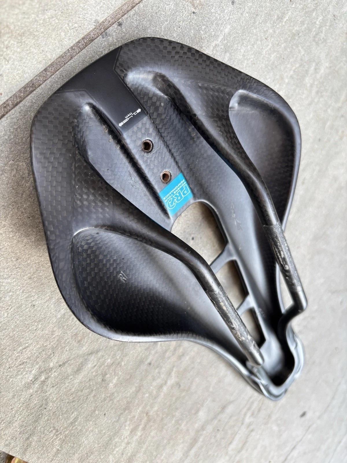 Shimano Pro Stealth superlight 142mm carbon road biike saddle