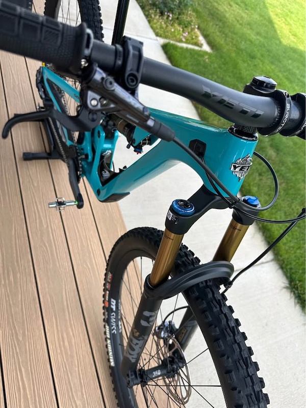2023 Yeti SB120 turq series 29 T3 - M