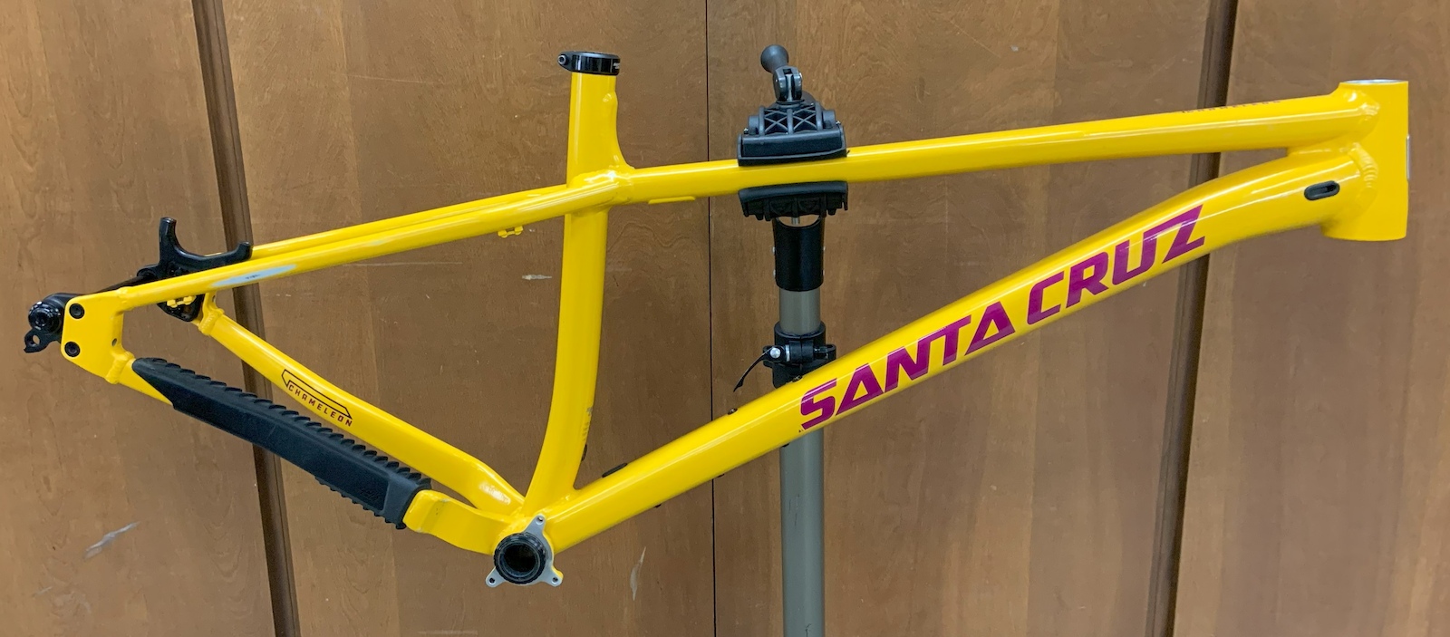 2022 Santa Cruz Chameleon Frame, Large, MX and 29er