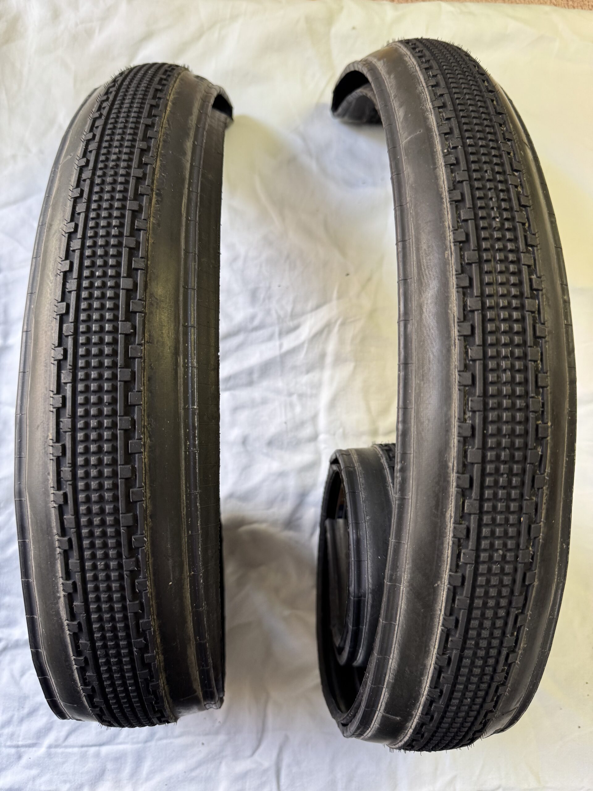 Pair of GravelKing SK Tubeless 700C X 30 Tyres
