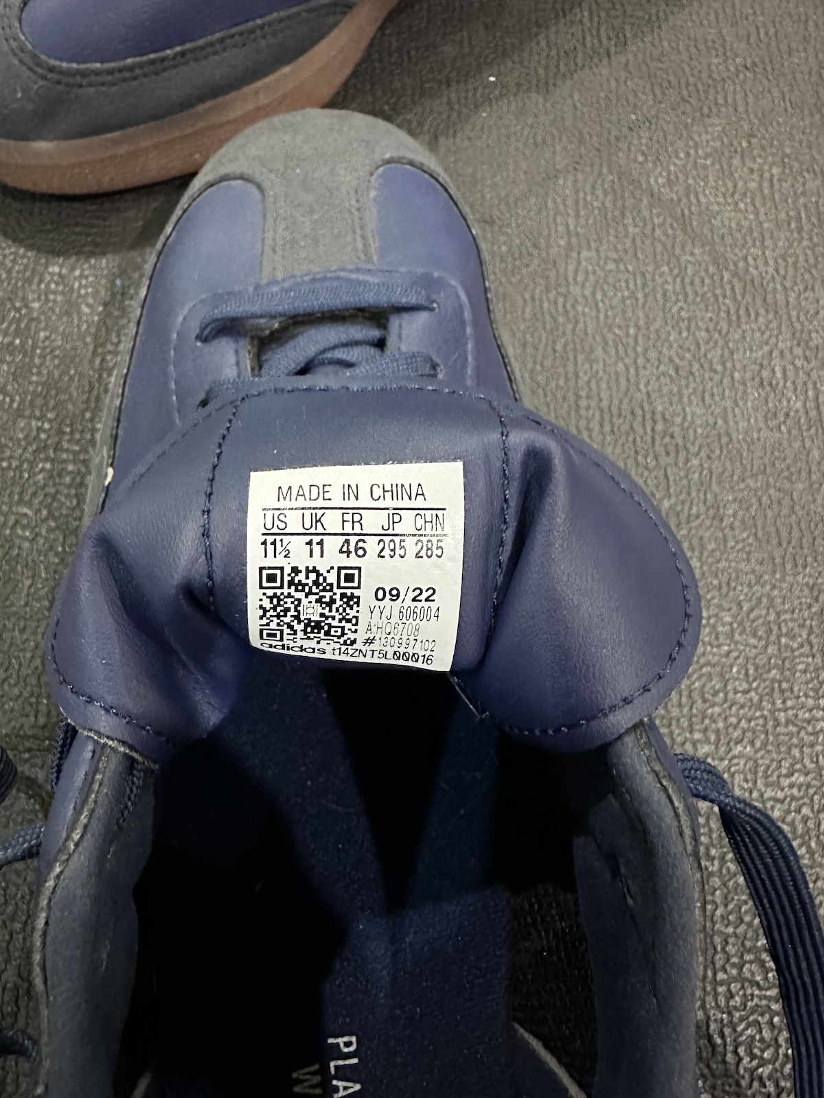 Adidas Velosamba 11.5M US