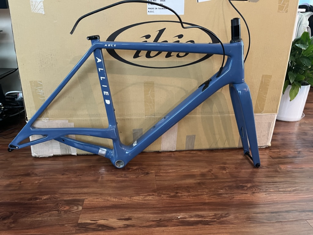 Allied Able size M