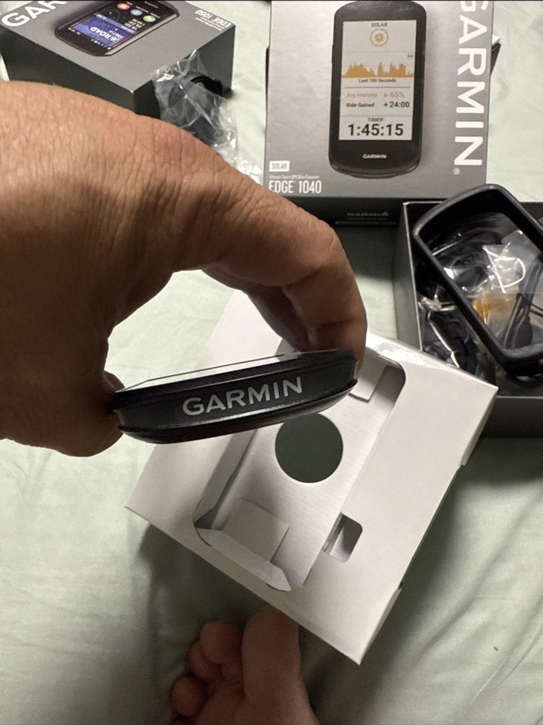 > Ragina: Garmin Edge 1040 GPS Bundle Bike Computer - Excellent with Case Solar > Ragina: 🖼 Photo
